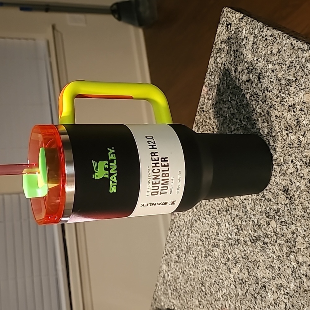 STANLEY BLACK NEON 40 OZ TUMBLER -  NWT